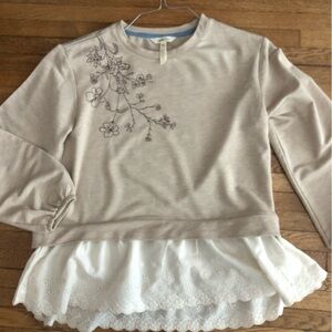 SOFT Matilda Jane eyelet lace hem sweatshirt Womens Xs tan